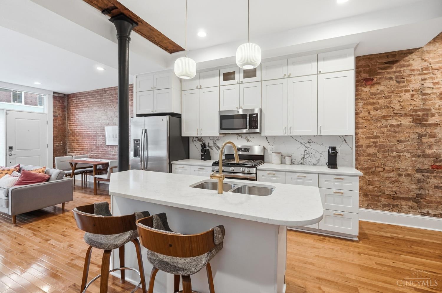 154 E McMicken Avenue