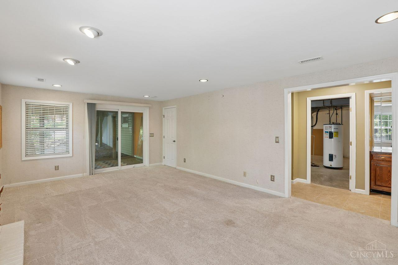 8383 Ellenwoods Drive