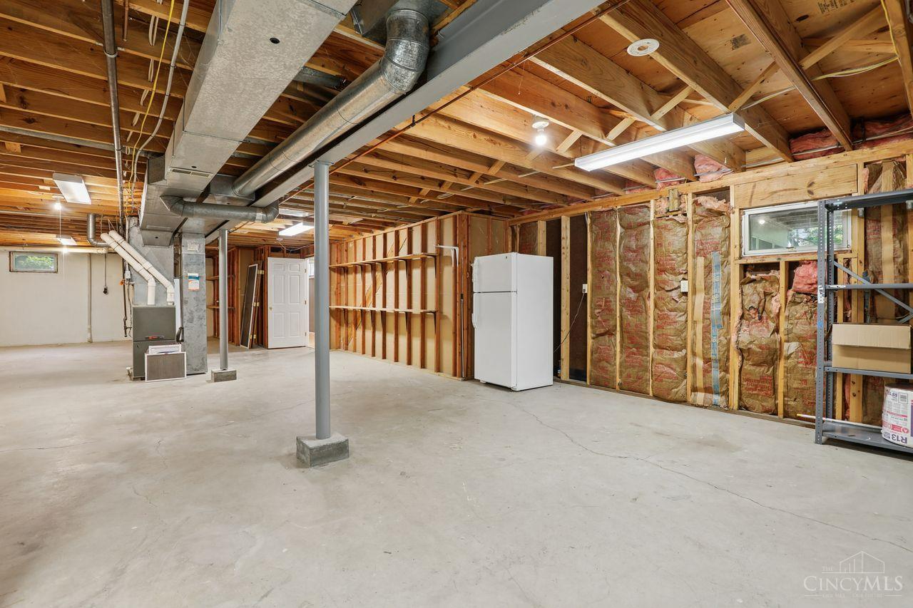 8383 Ellenwoods Drive