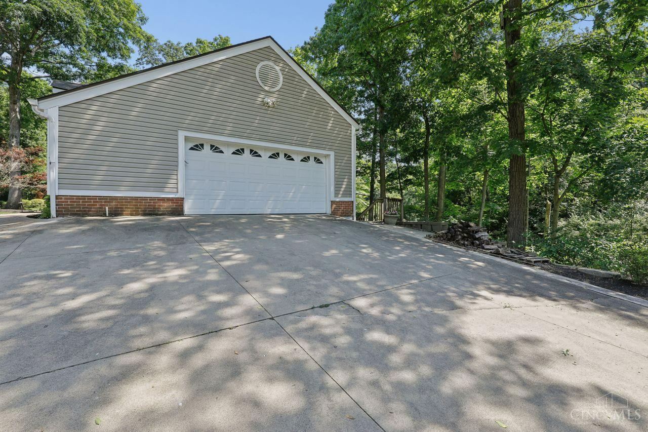 8383 Ellenwoods Drive