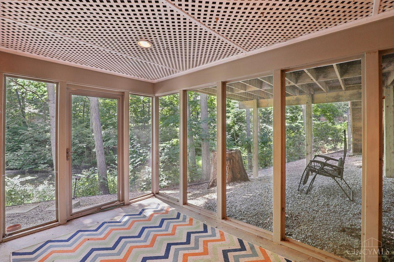 8383 Ellenwoods Drive