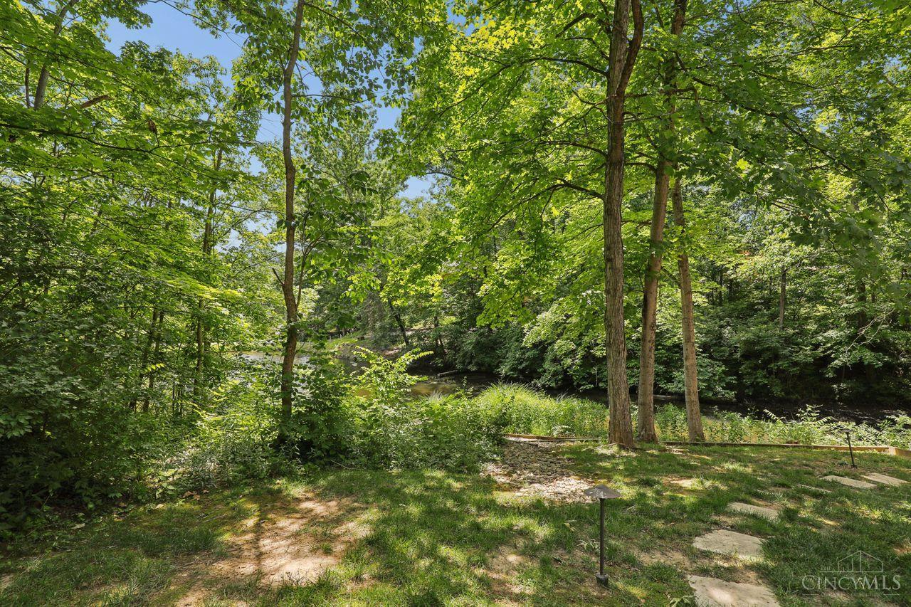 8383 Ellenwoods Drive