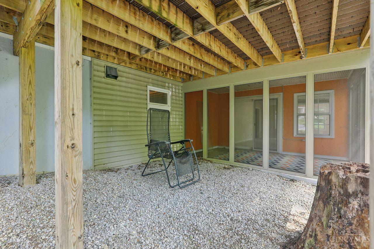 8383 Ellenwoods Drive