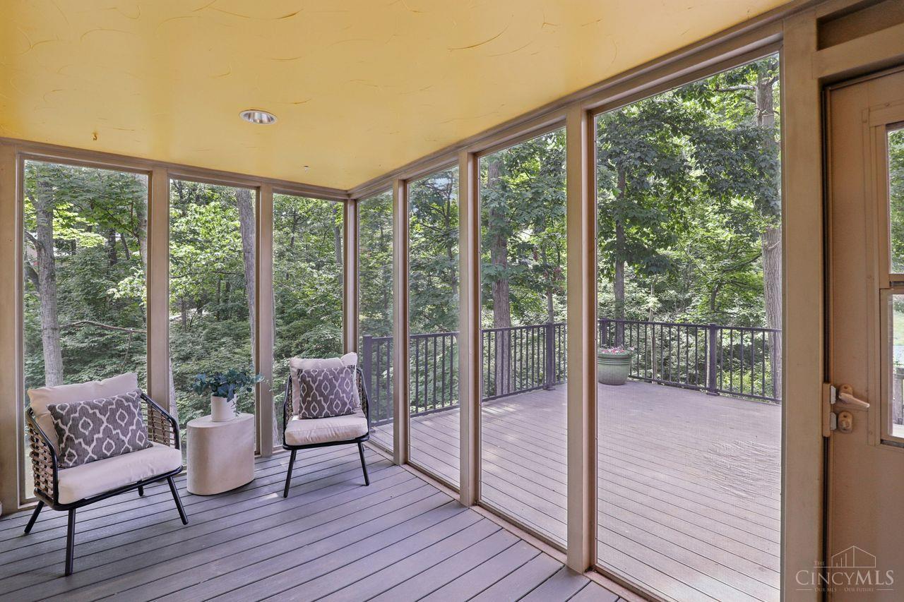 8383 Ellenwoods Drive