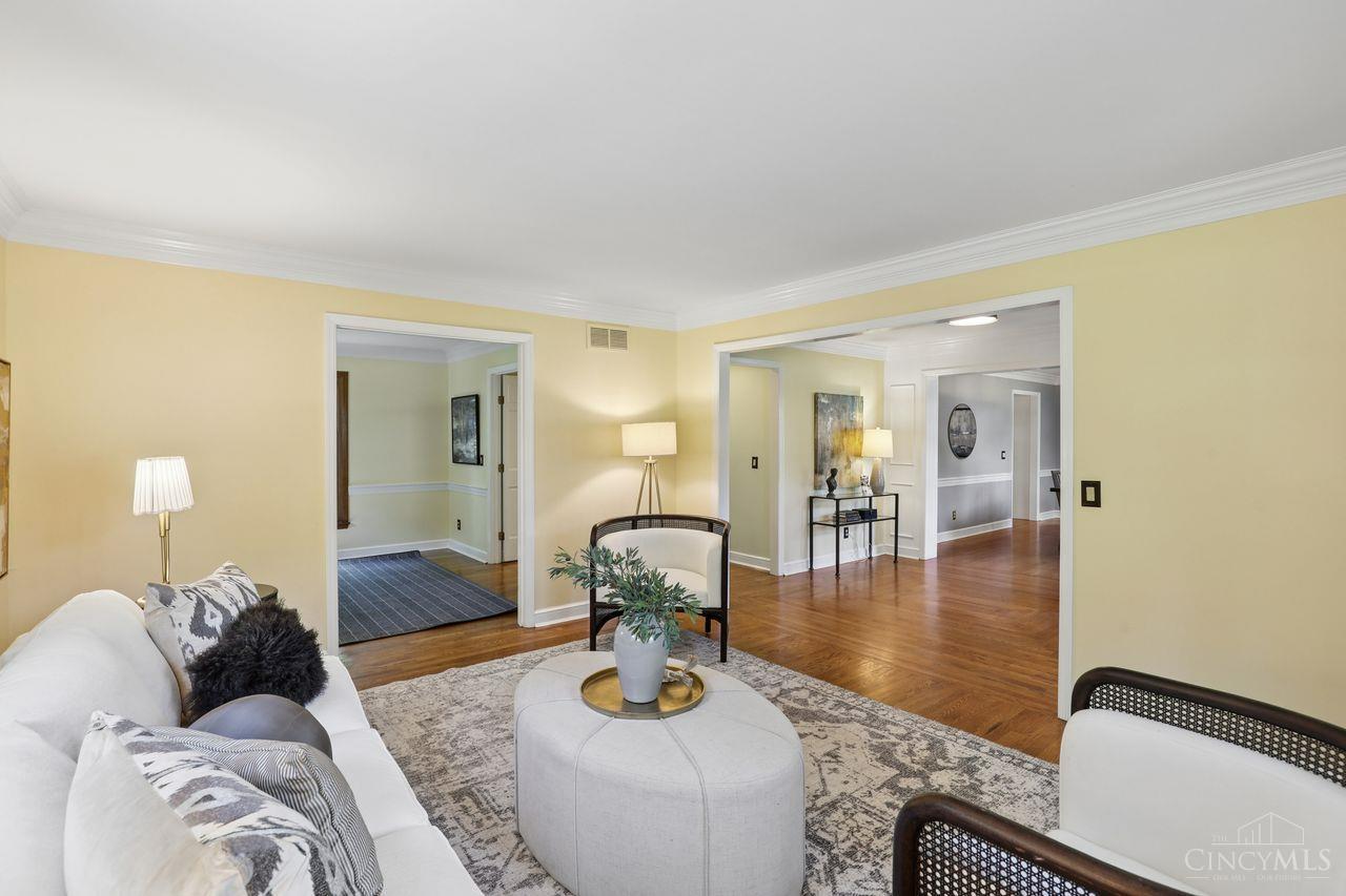 8383 Ellenwoods Drive