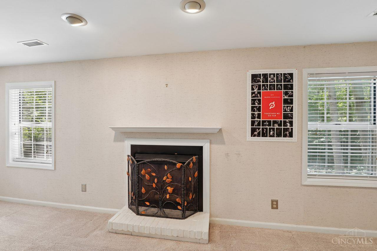 8383 Ellenwoods Drive