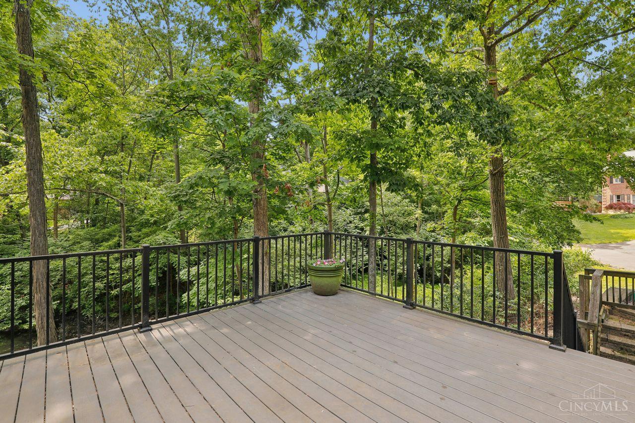 8383 Ellenwoods Drive