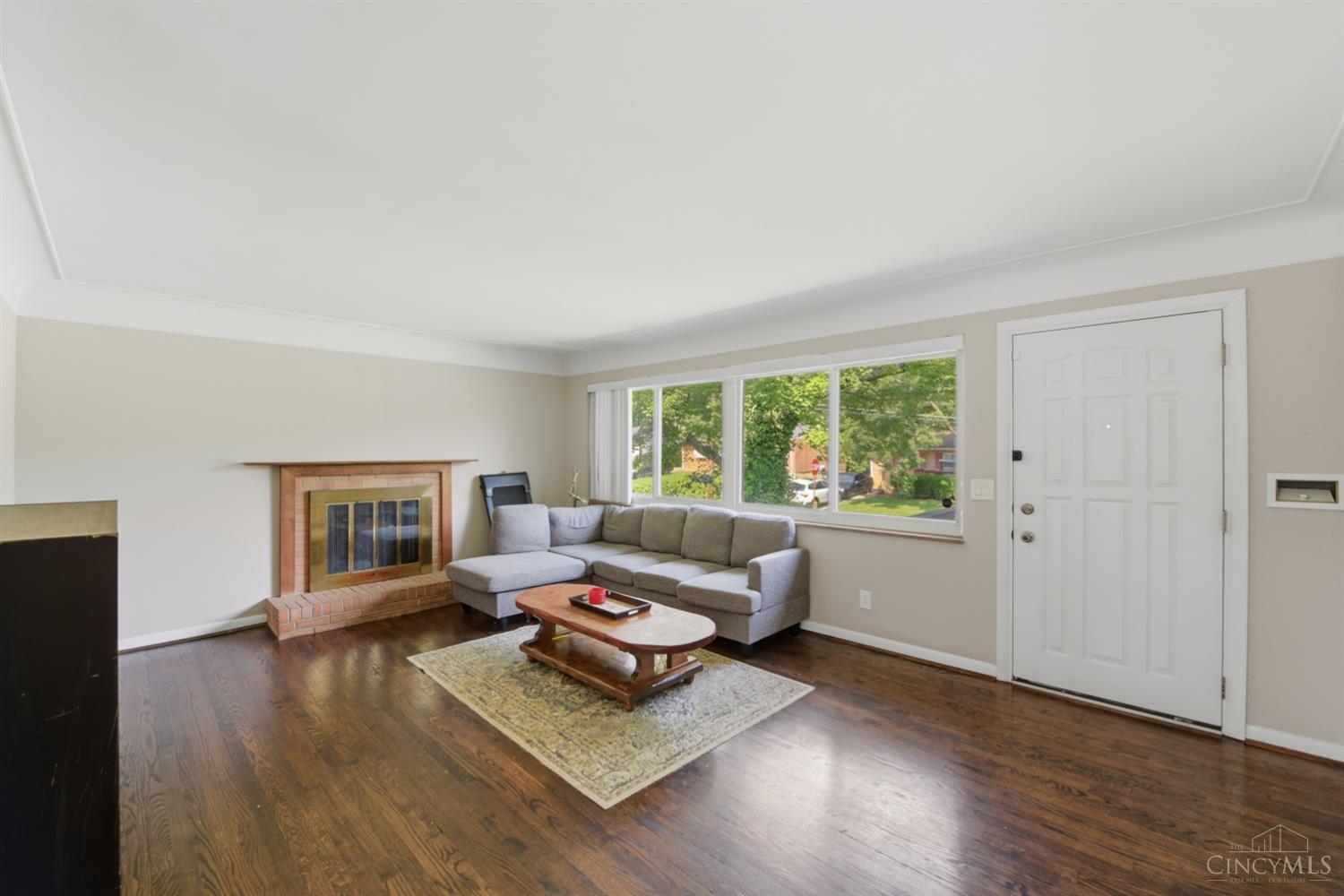 8710 Mockingbird Lane