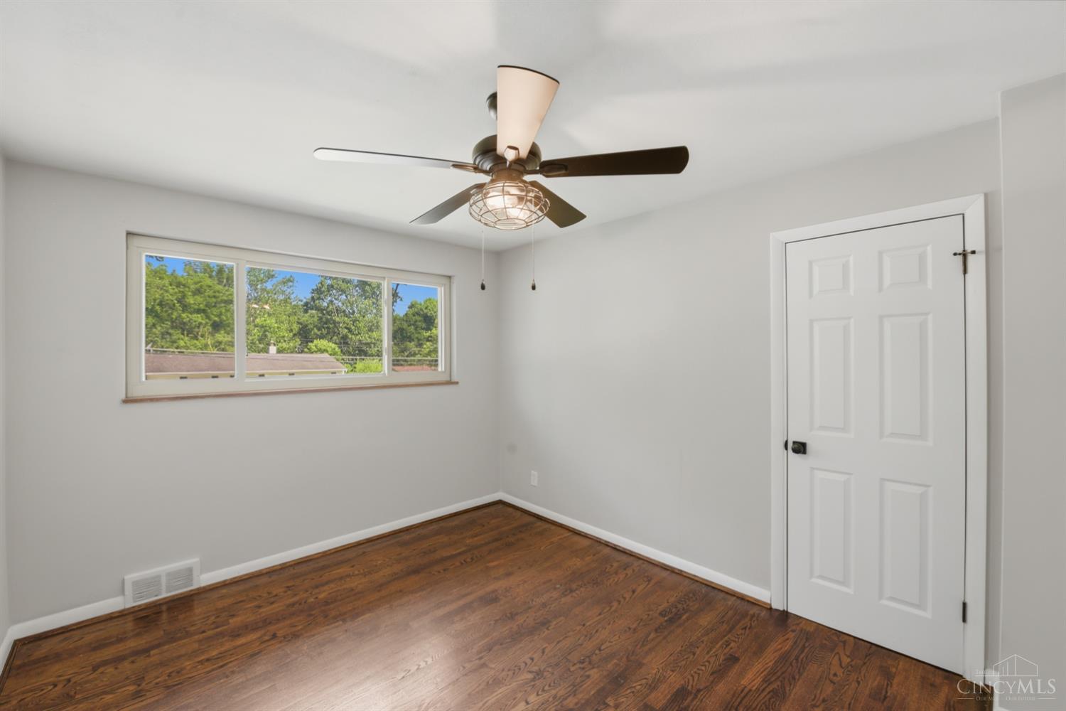 8710 Mockingbird Lane