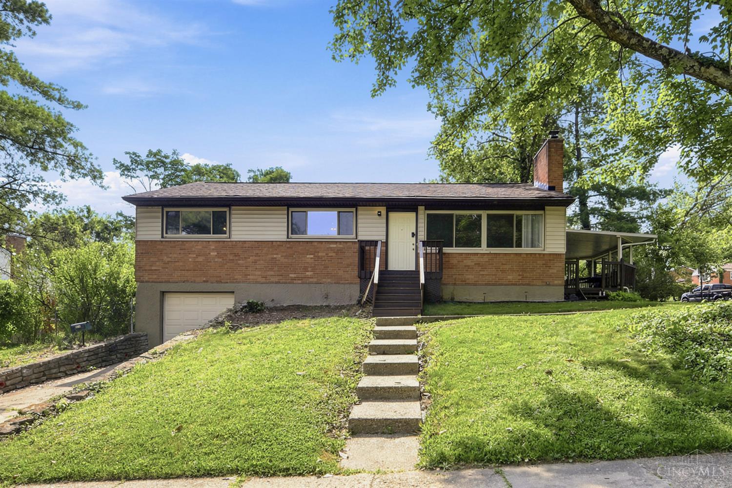 8710 Mockingbird Lane