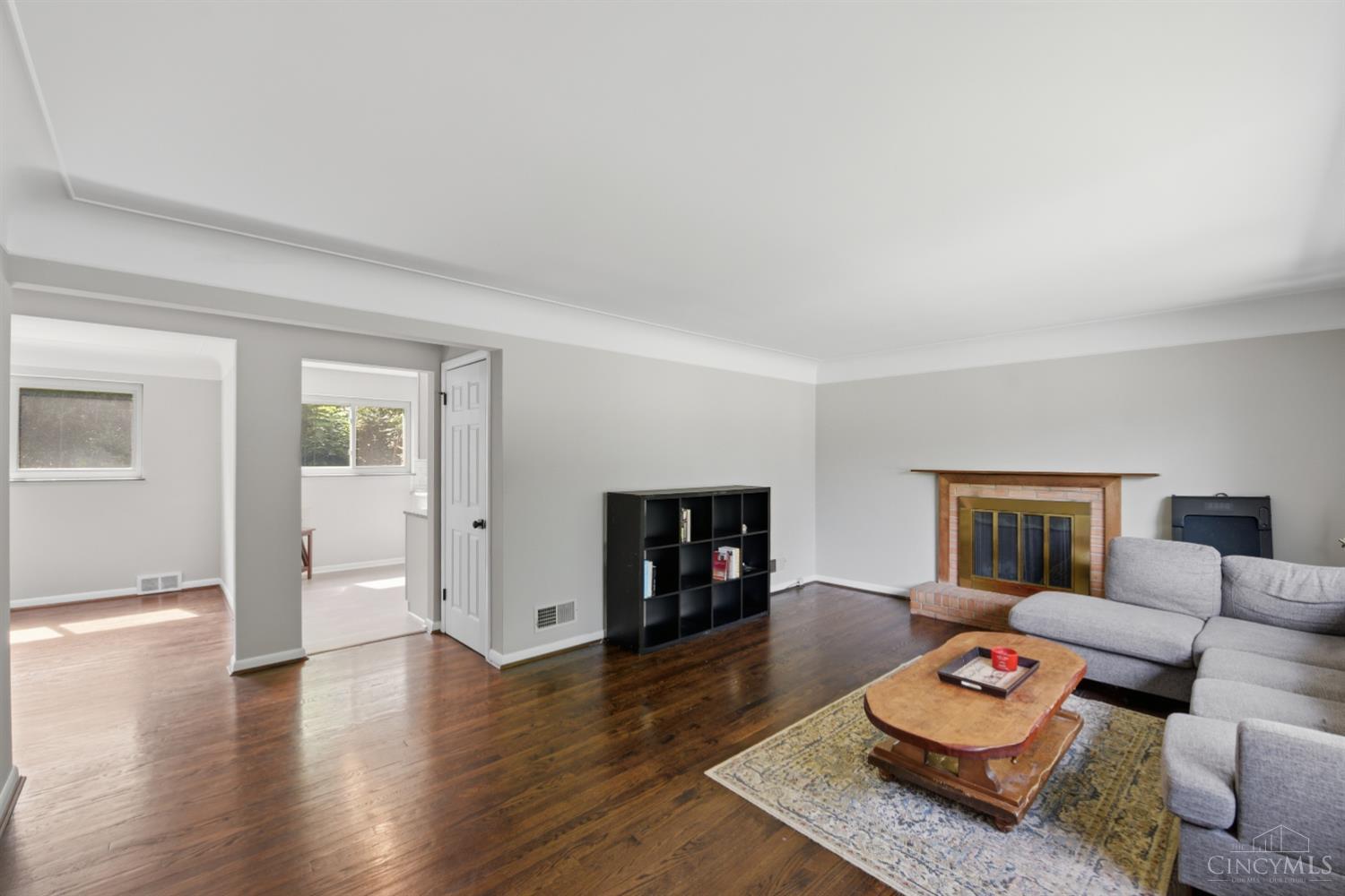 8710 Mockingbird Lane