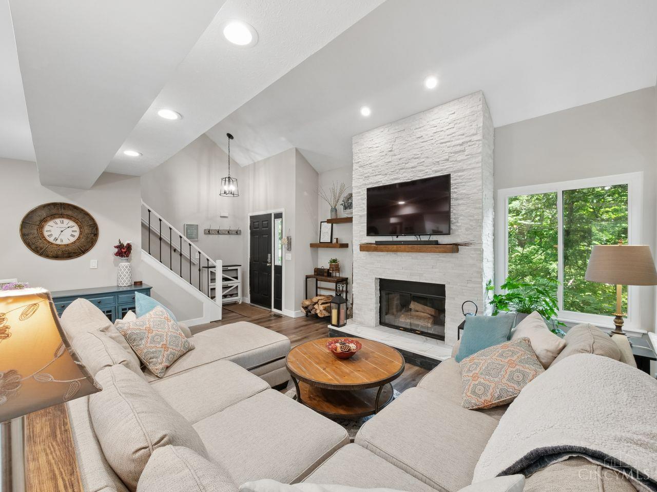 6068 Donna Jay Drive