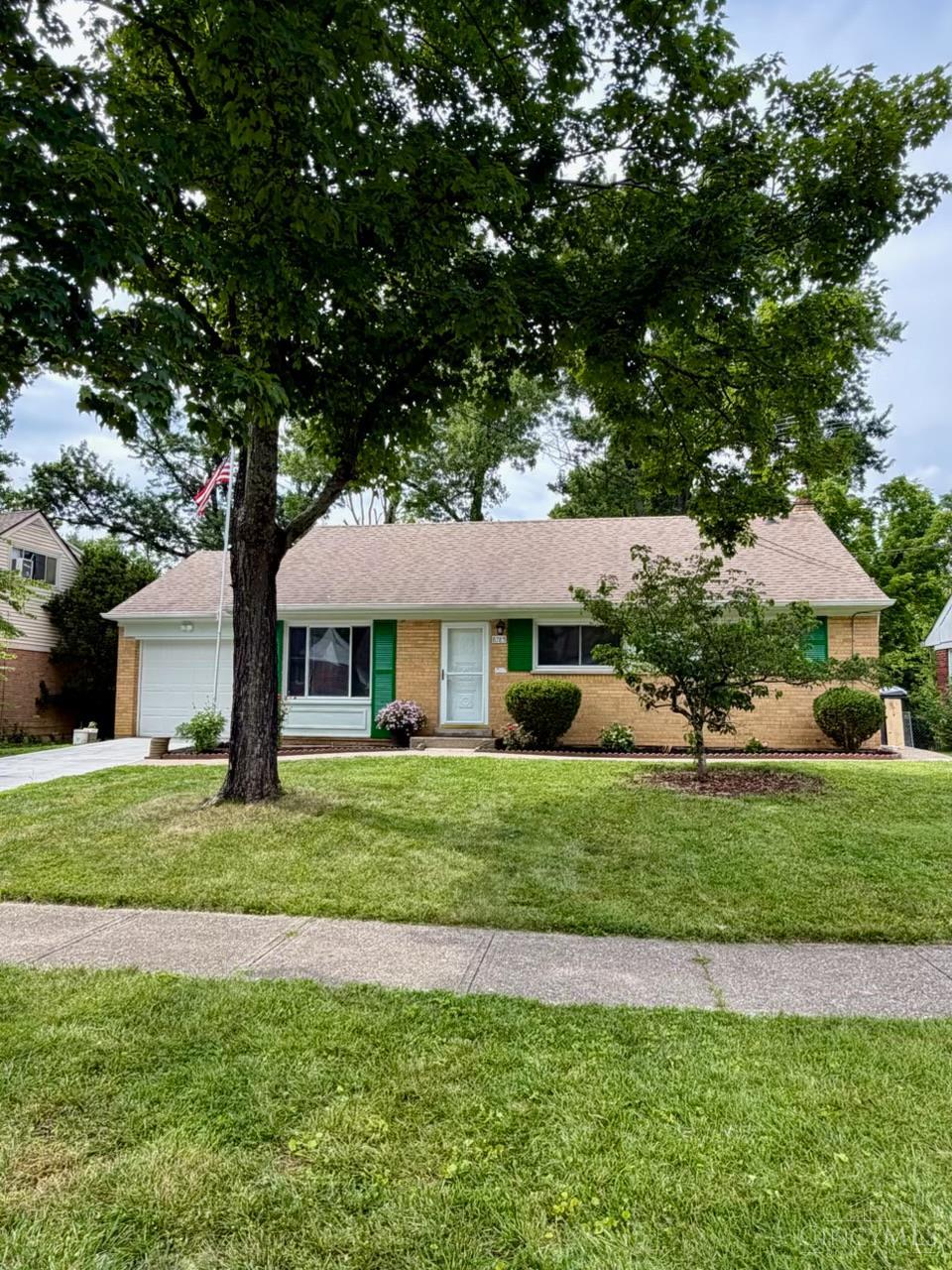 8785 Mockingbird Lane