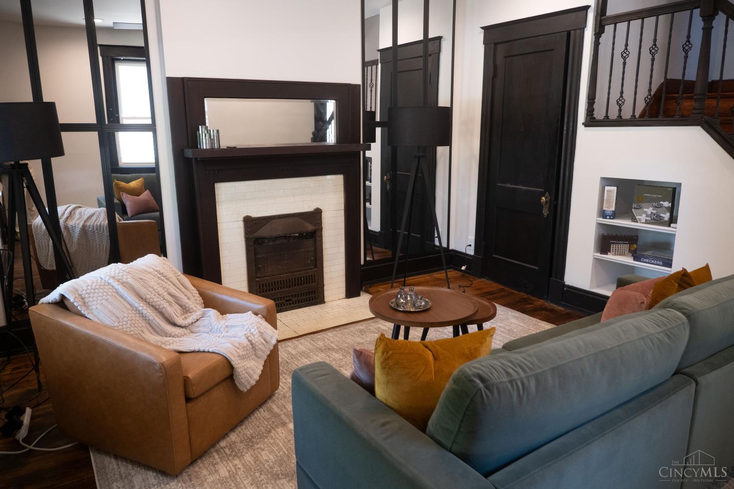 1573 Pullan Avenue