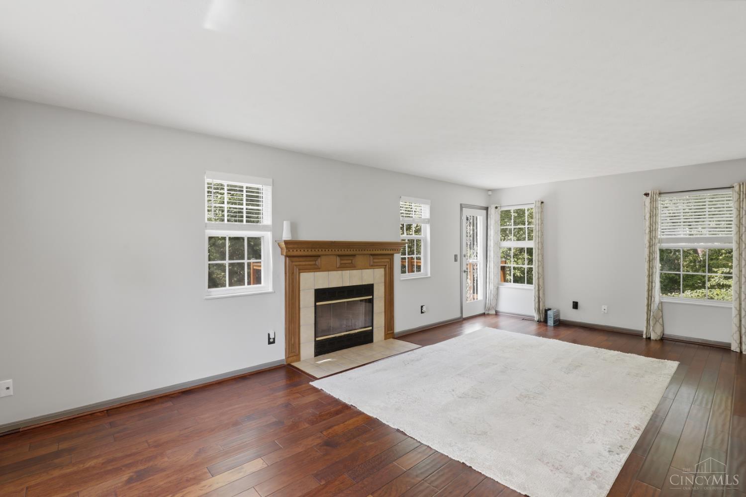 932 Saffron Lane