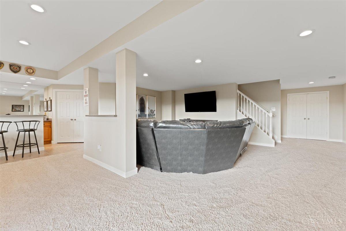 5056 Signal Hill Lane