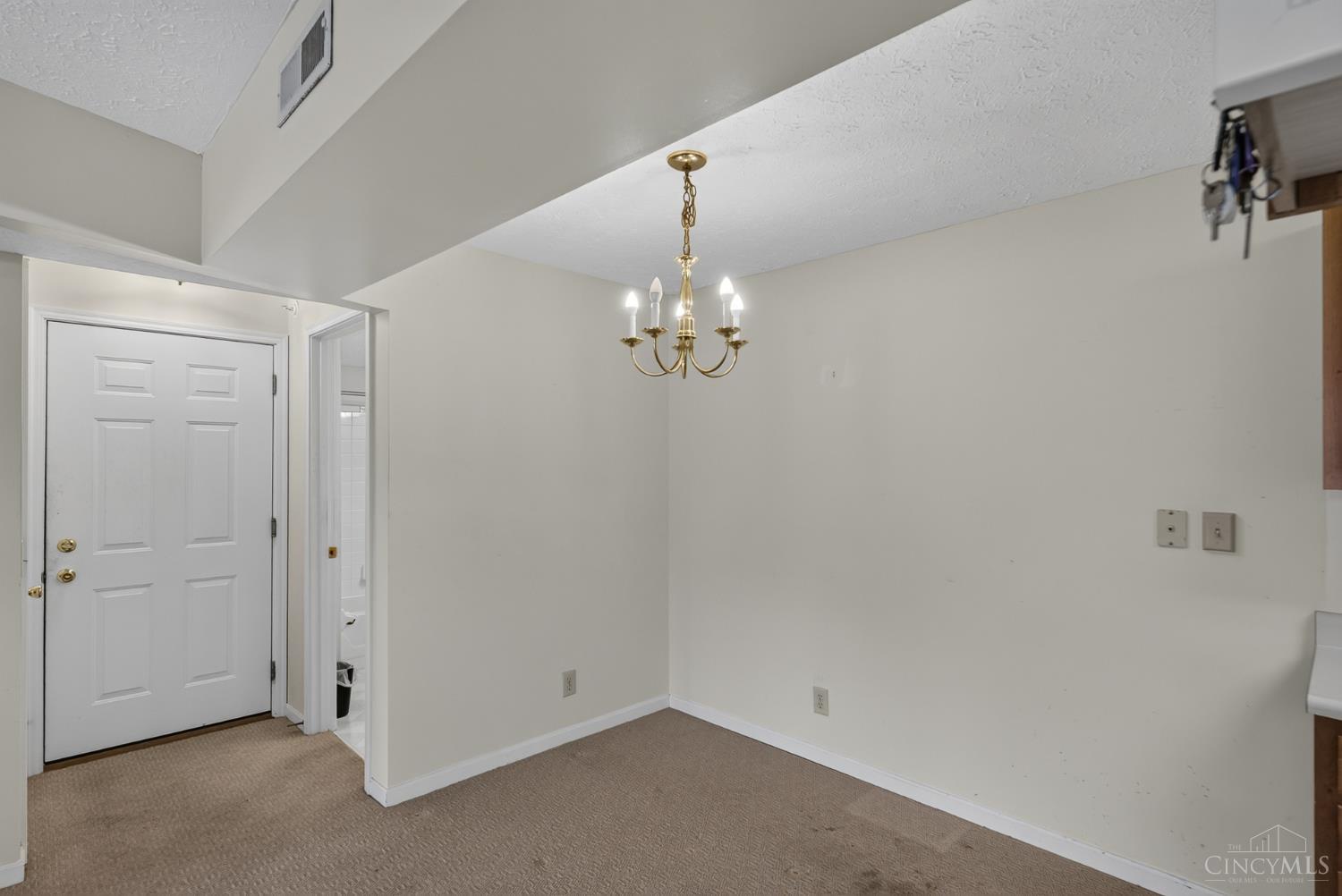 3131 Preserve Ln Unit: 2D