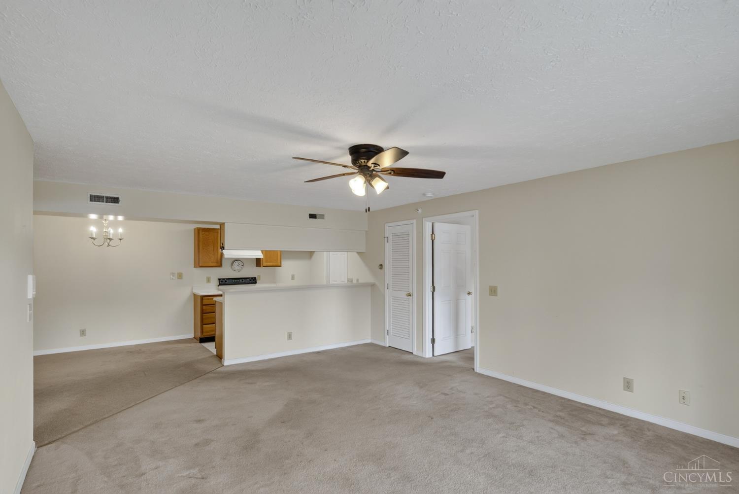 3131 Preserve Ln Unit: 2D