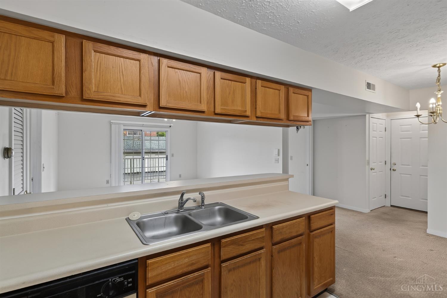 3131 Preserve Ln Unit: 2D