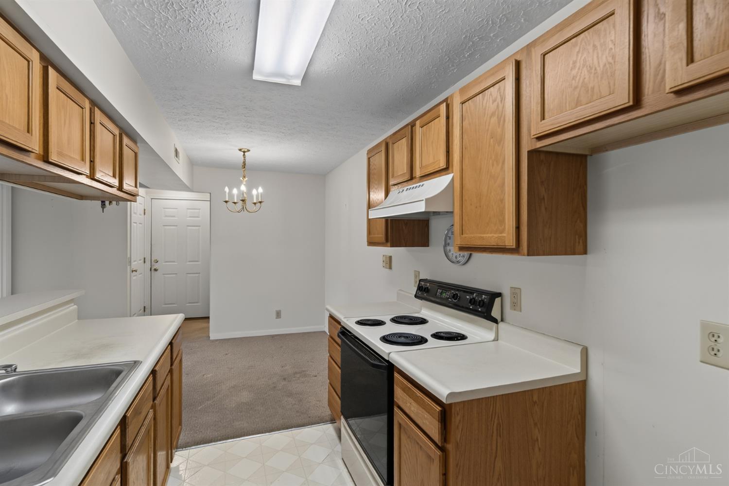 3131 Preserve Ln Unit: 2D