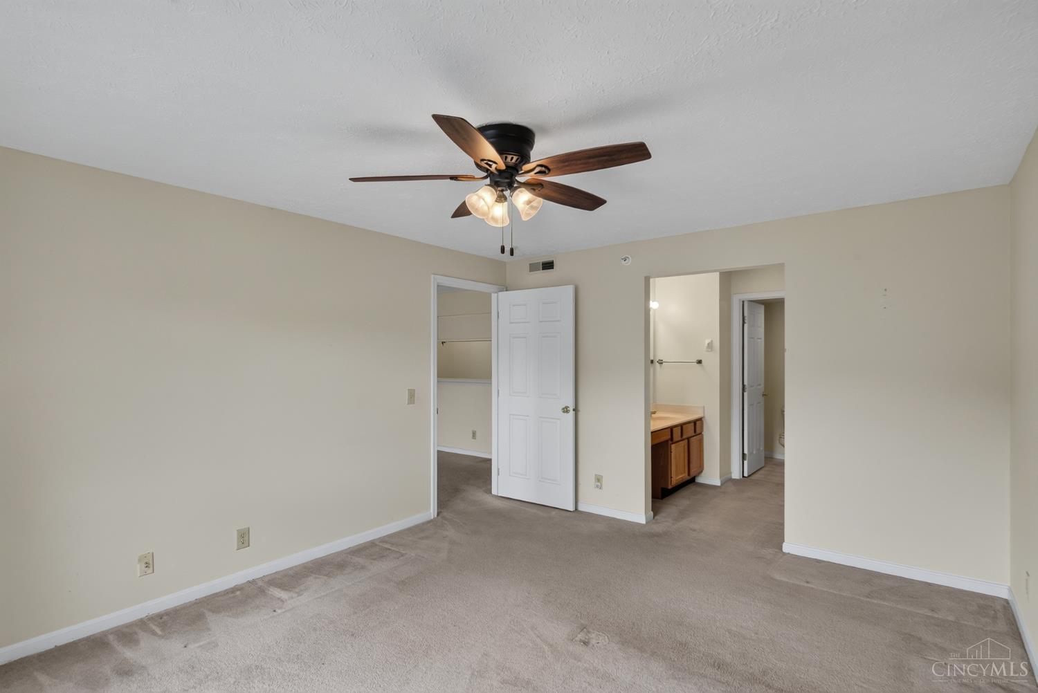 3131 Preserve Ln Unit: 2D