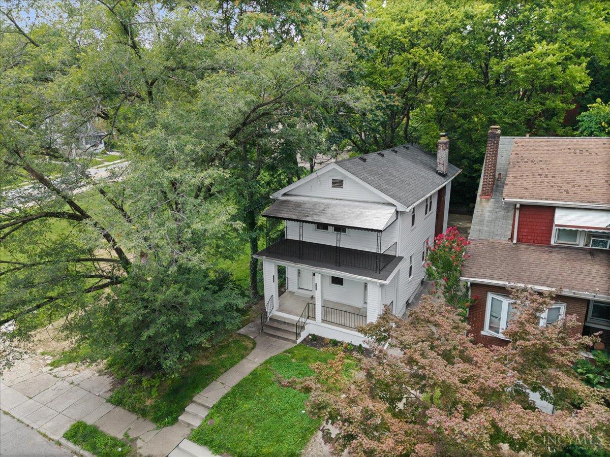 2011 Highland Avenue