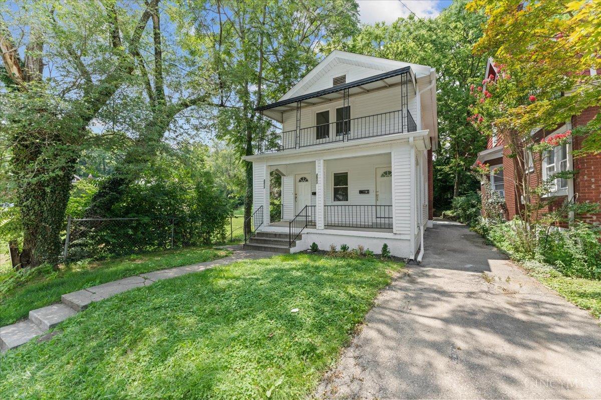 2011 Highland Avenue
