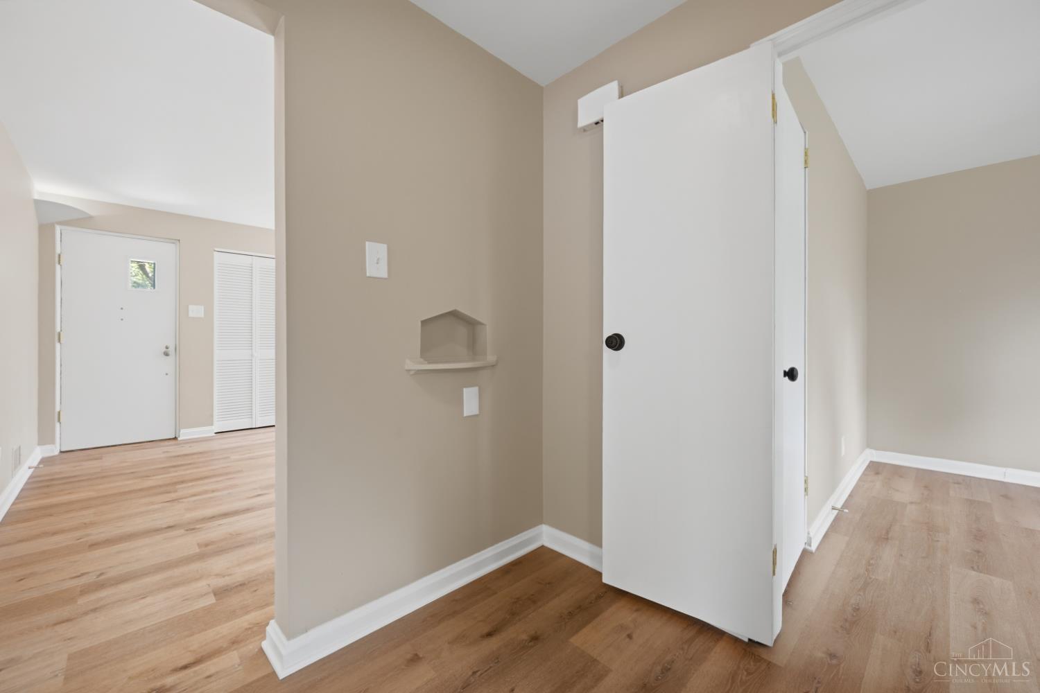 2879 Saint Catherine Place