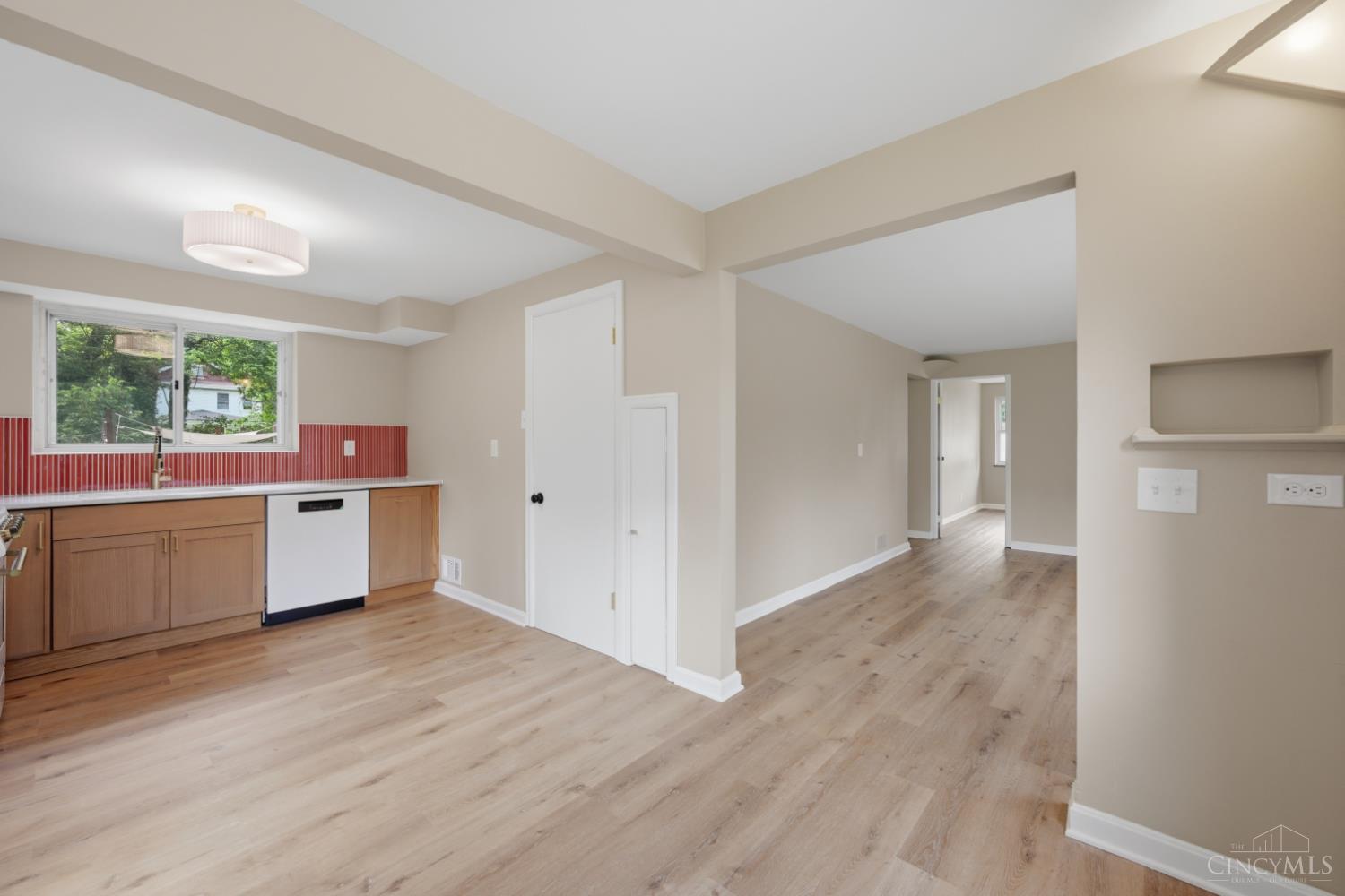 2879 Saint Catherine Place