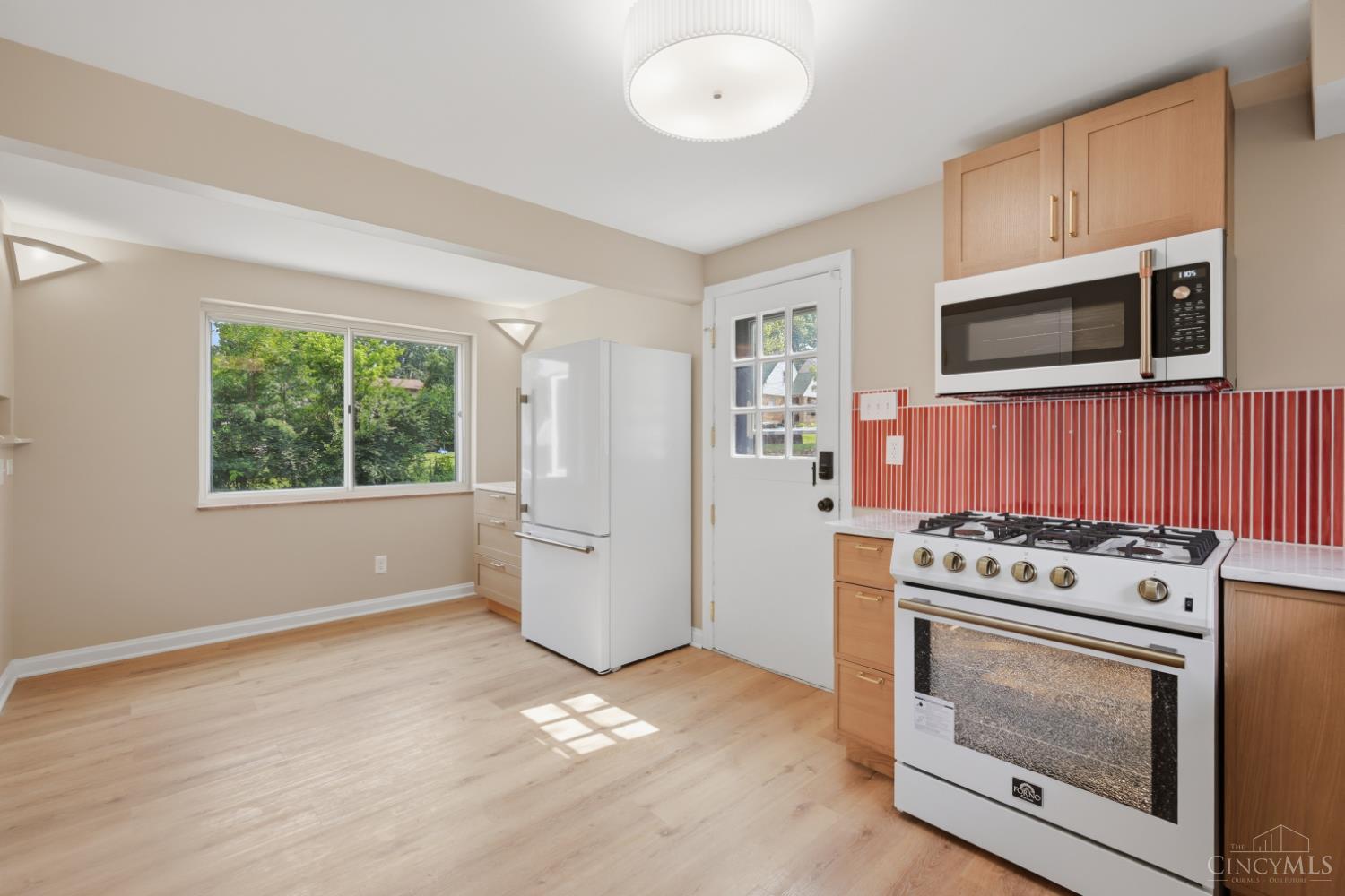 2879 Saint Catherine Place