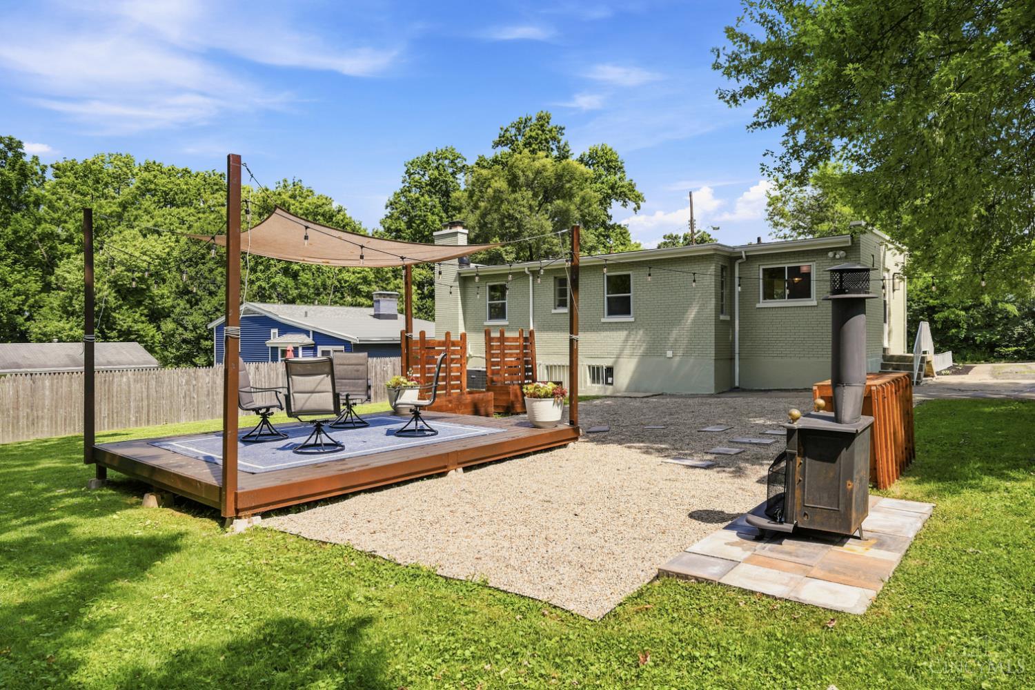 2879 Saint Catherine Place