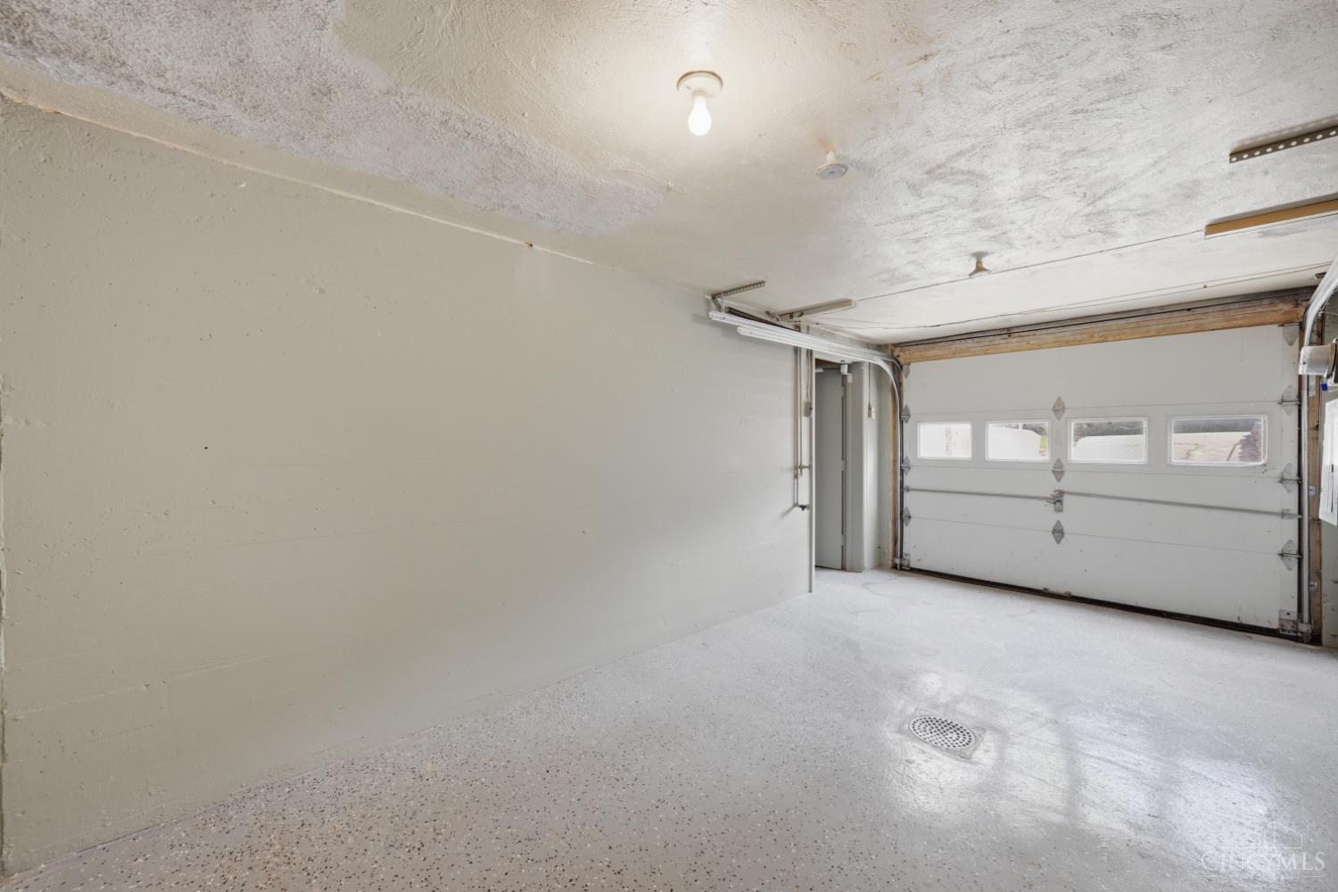 2879 Saint Catherine Place
