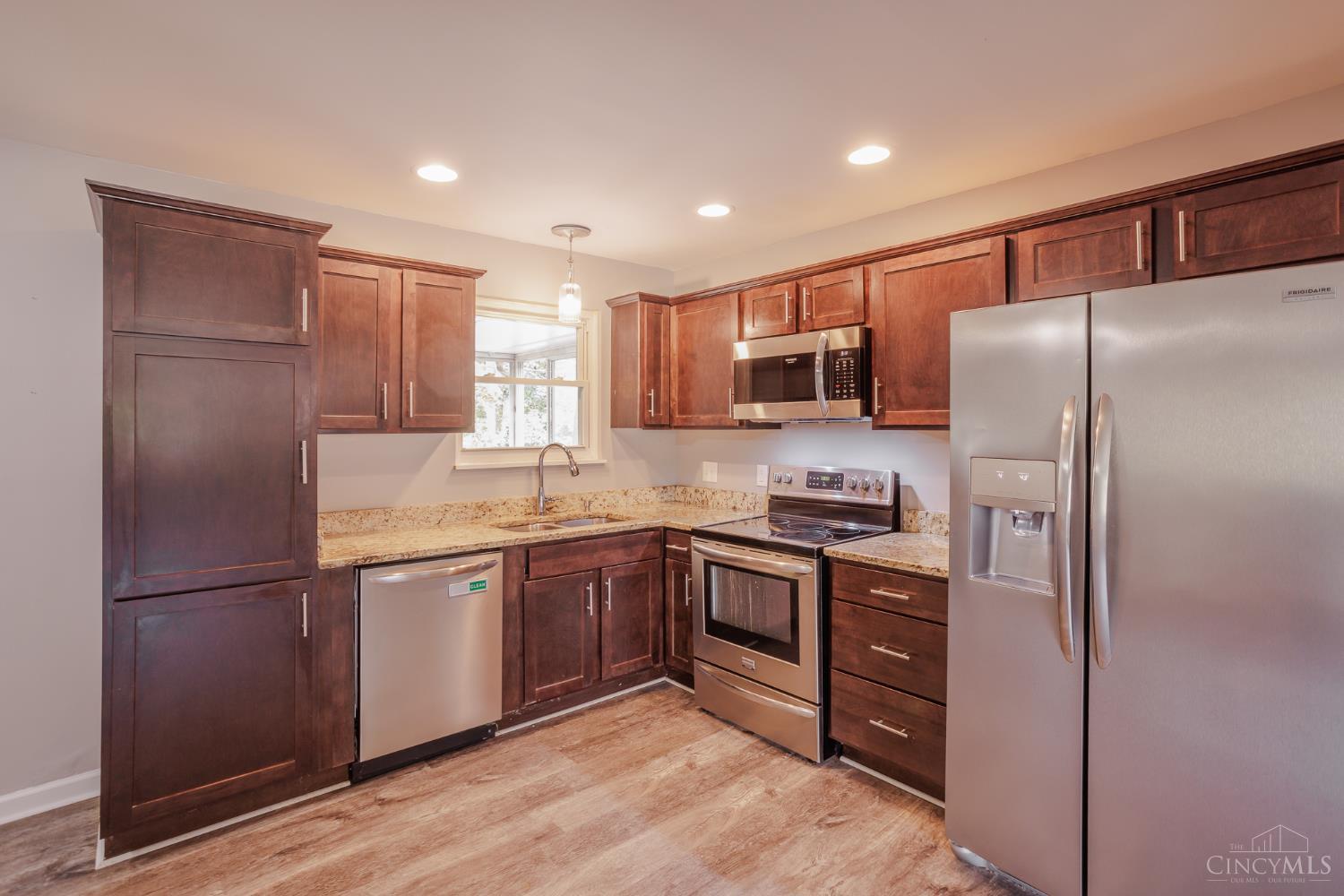 8485 Linderwood Lane