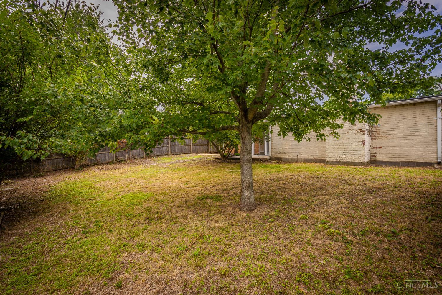 8485 Linderwood Lane