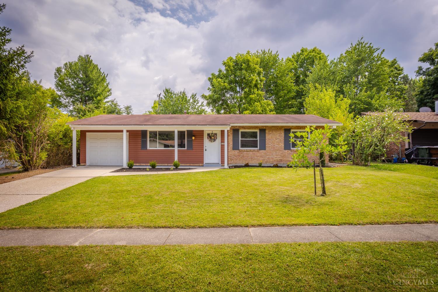 8485 Linderwood Lane