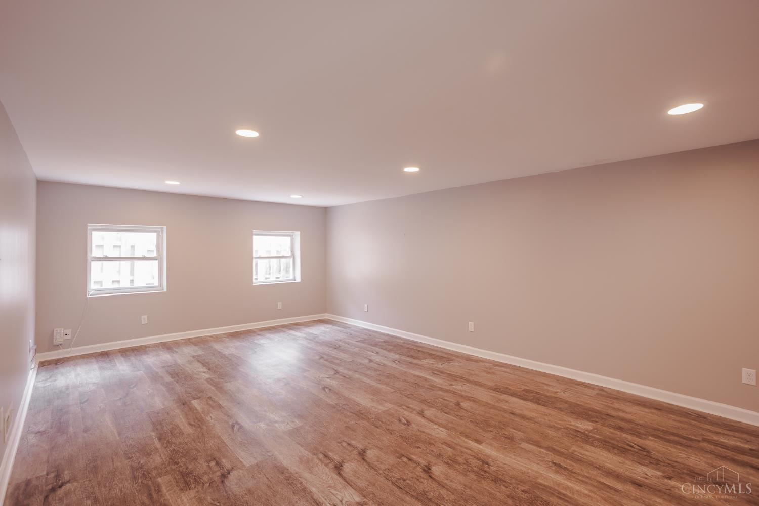 8485 Linderwood Lane