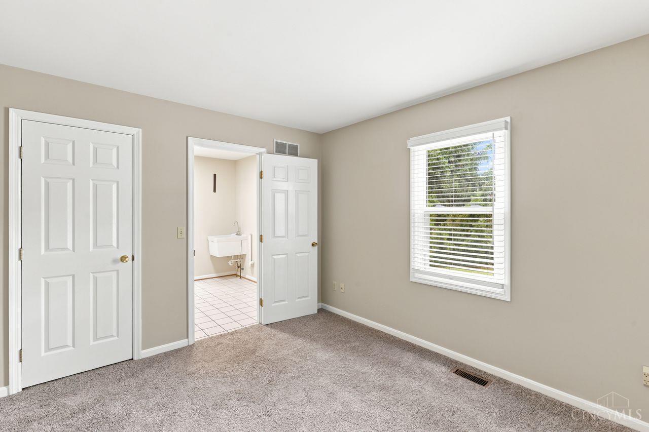 1171 Ivy Farm Way