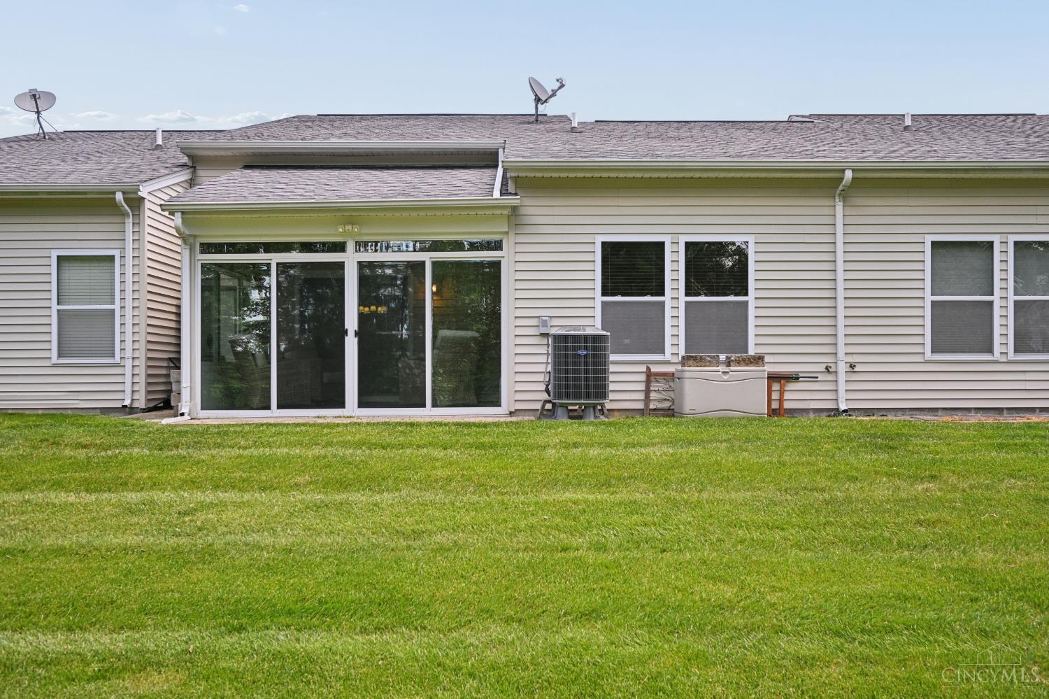 3268 Thoroughbred Drive