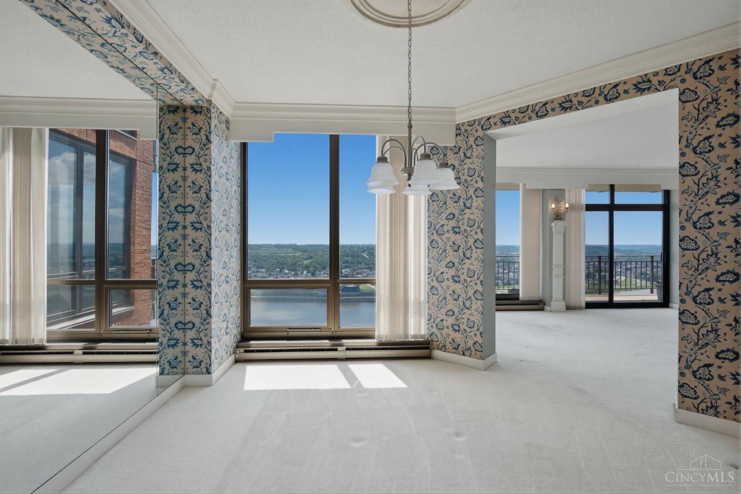 2412 Ingelside Avenue Unit: 5-C