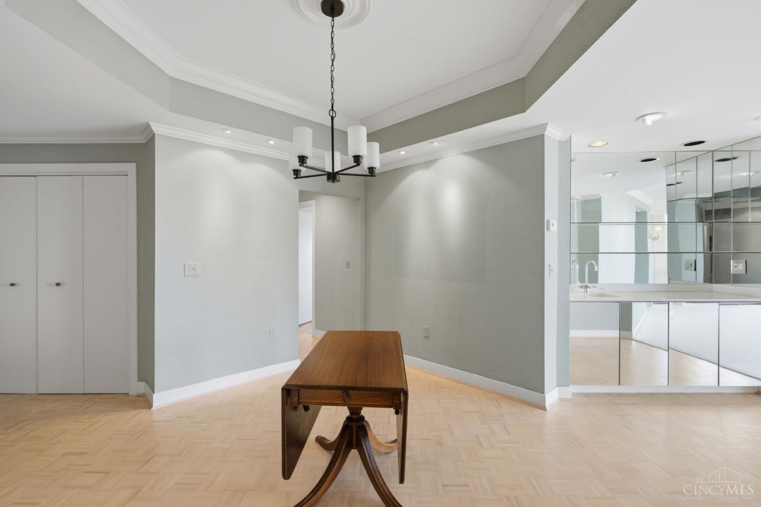 2412 Ingelside Avenue Unit: 5-C