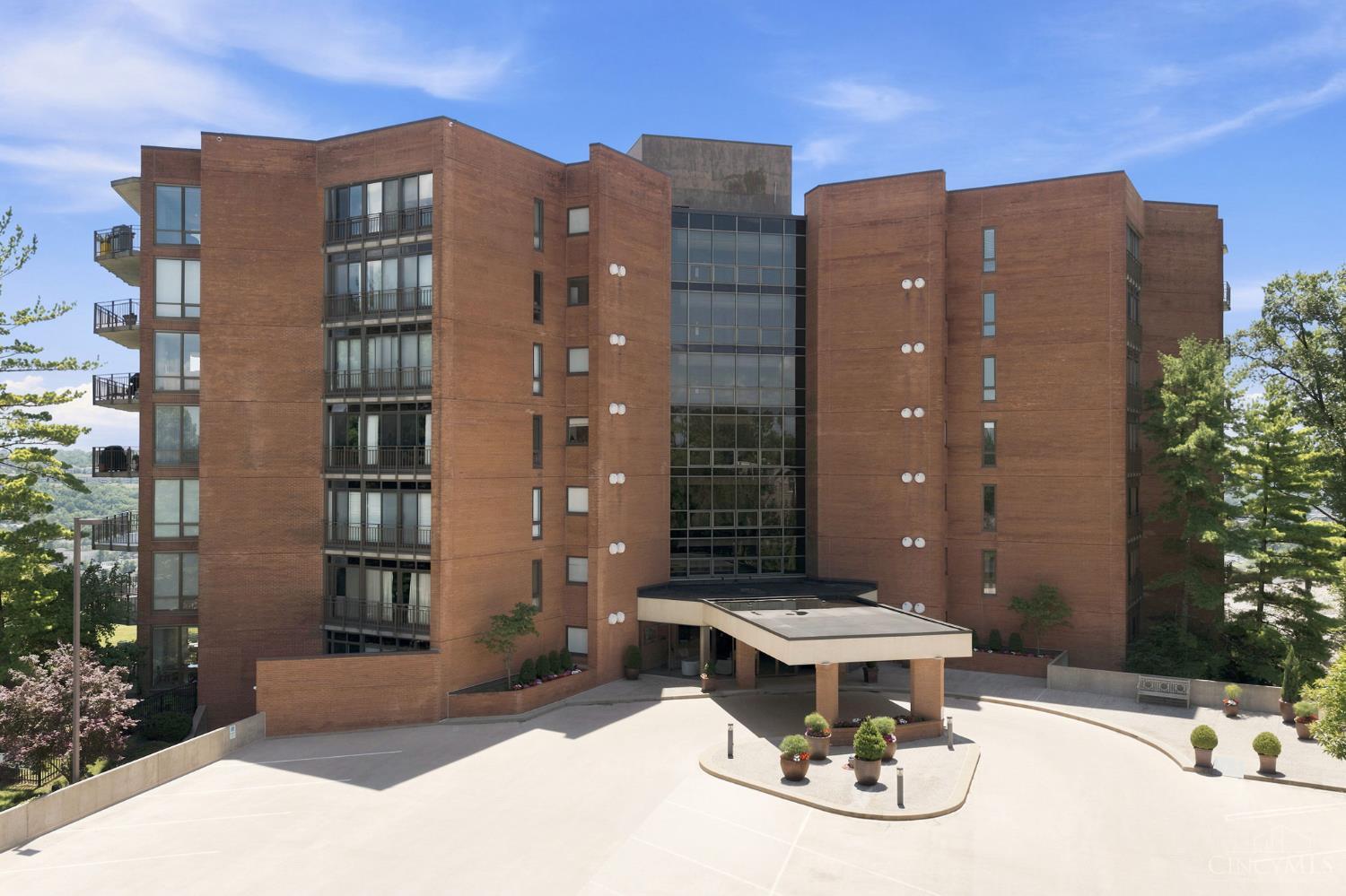2412 Ingelside Avenue Unit: 5-C