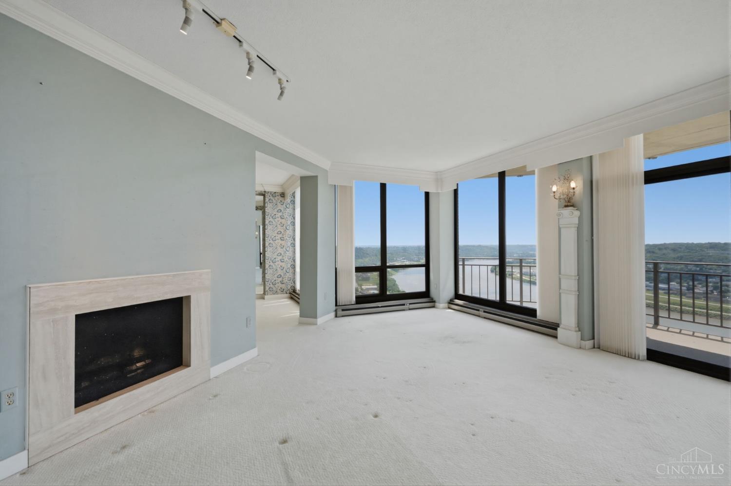 2412 Ingelside Avenue Unit: 5-C