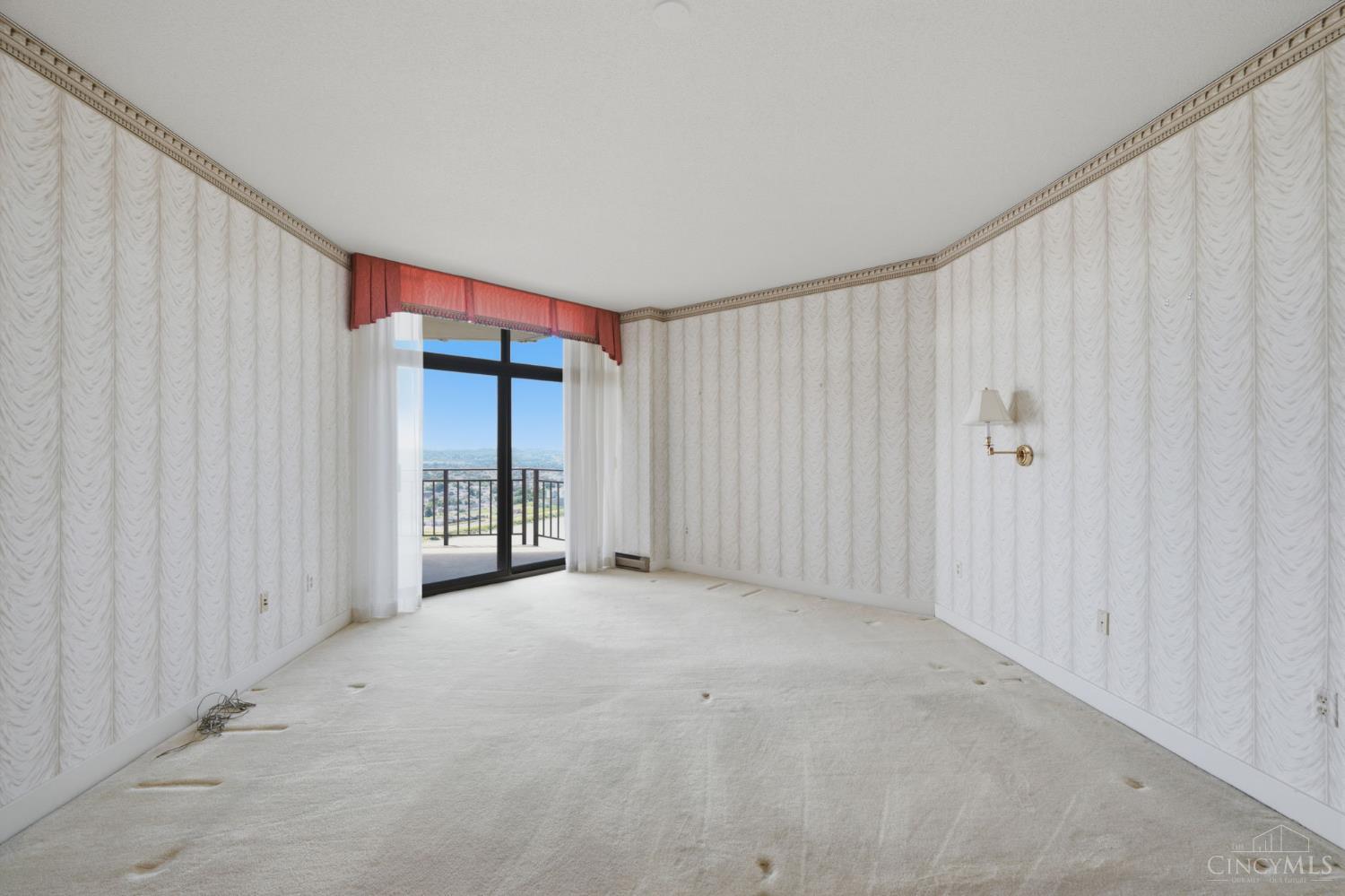 2412 Ingelside Avenue Unit: 5-C