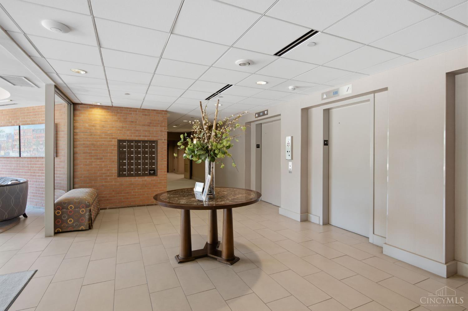 2412 Ingelside Avenue Unit: 5-C