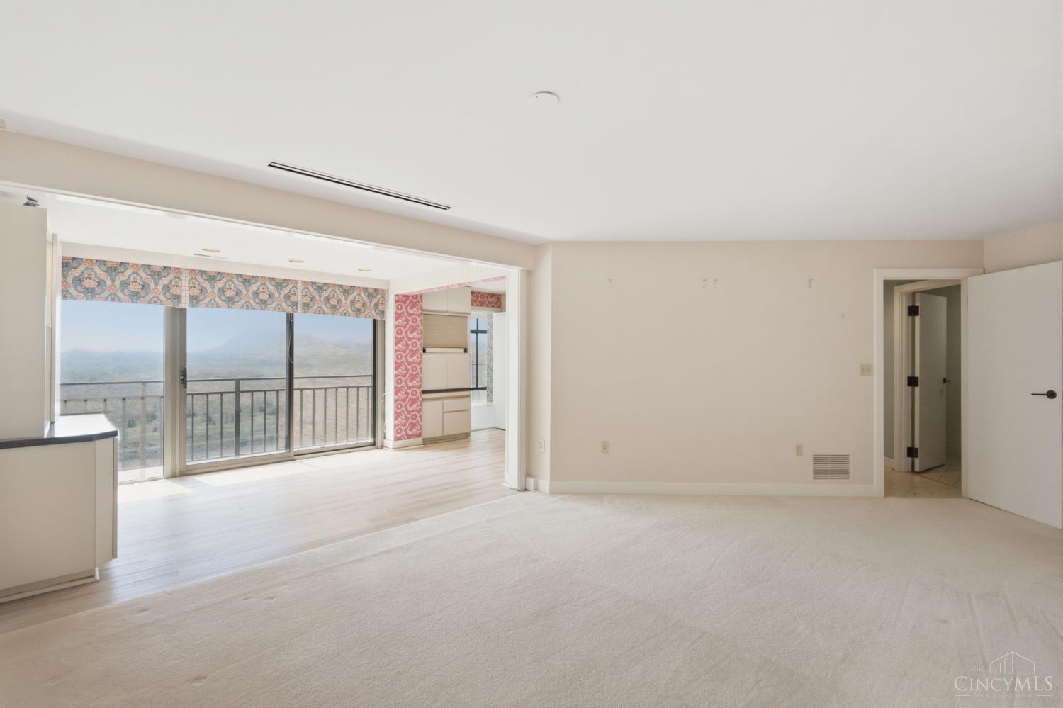 2412 Ingelside Avenue Unit: 5-C