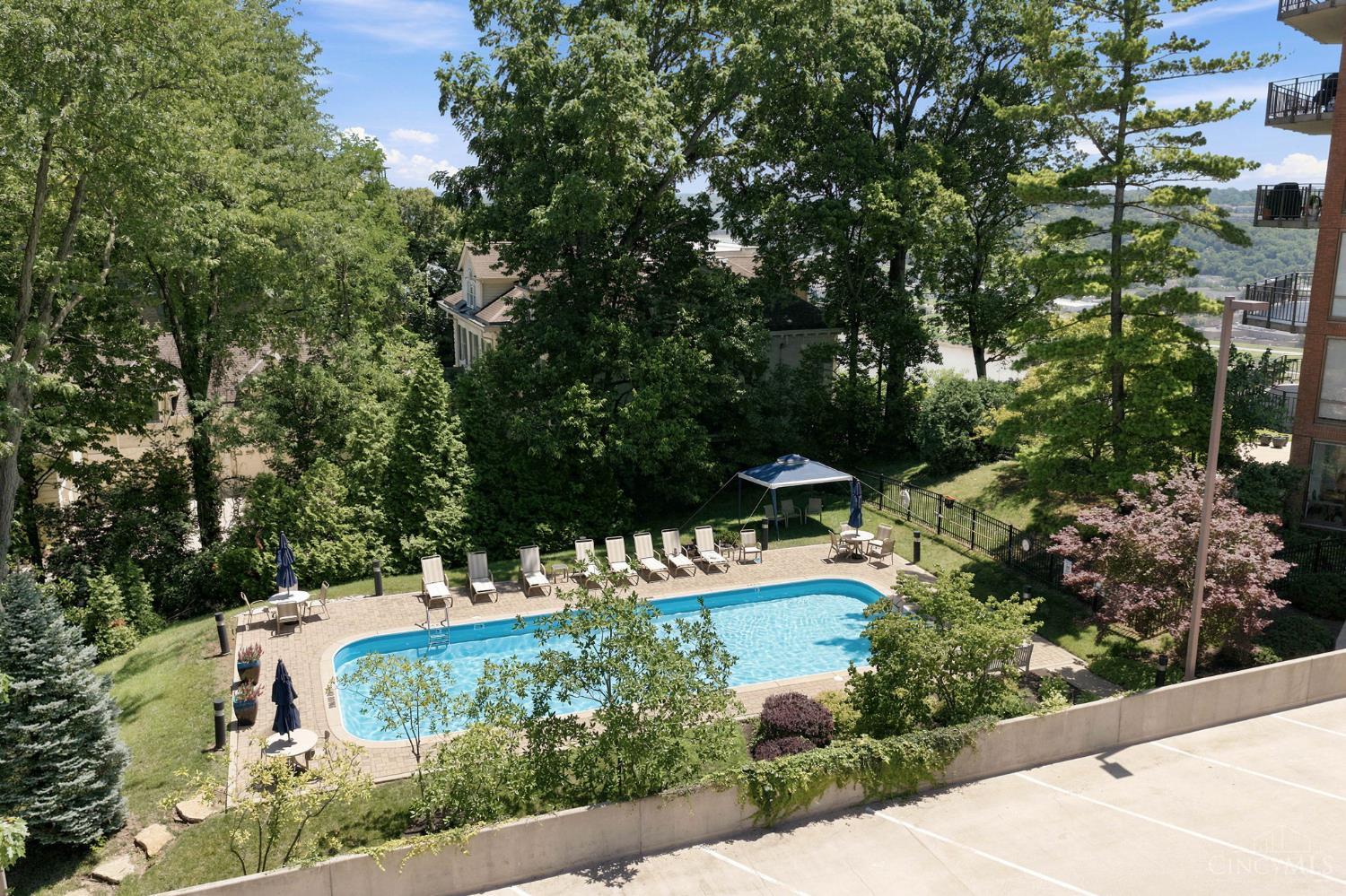 2412 Ingelside Avenue Unit: 5-C