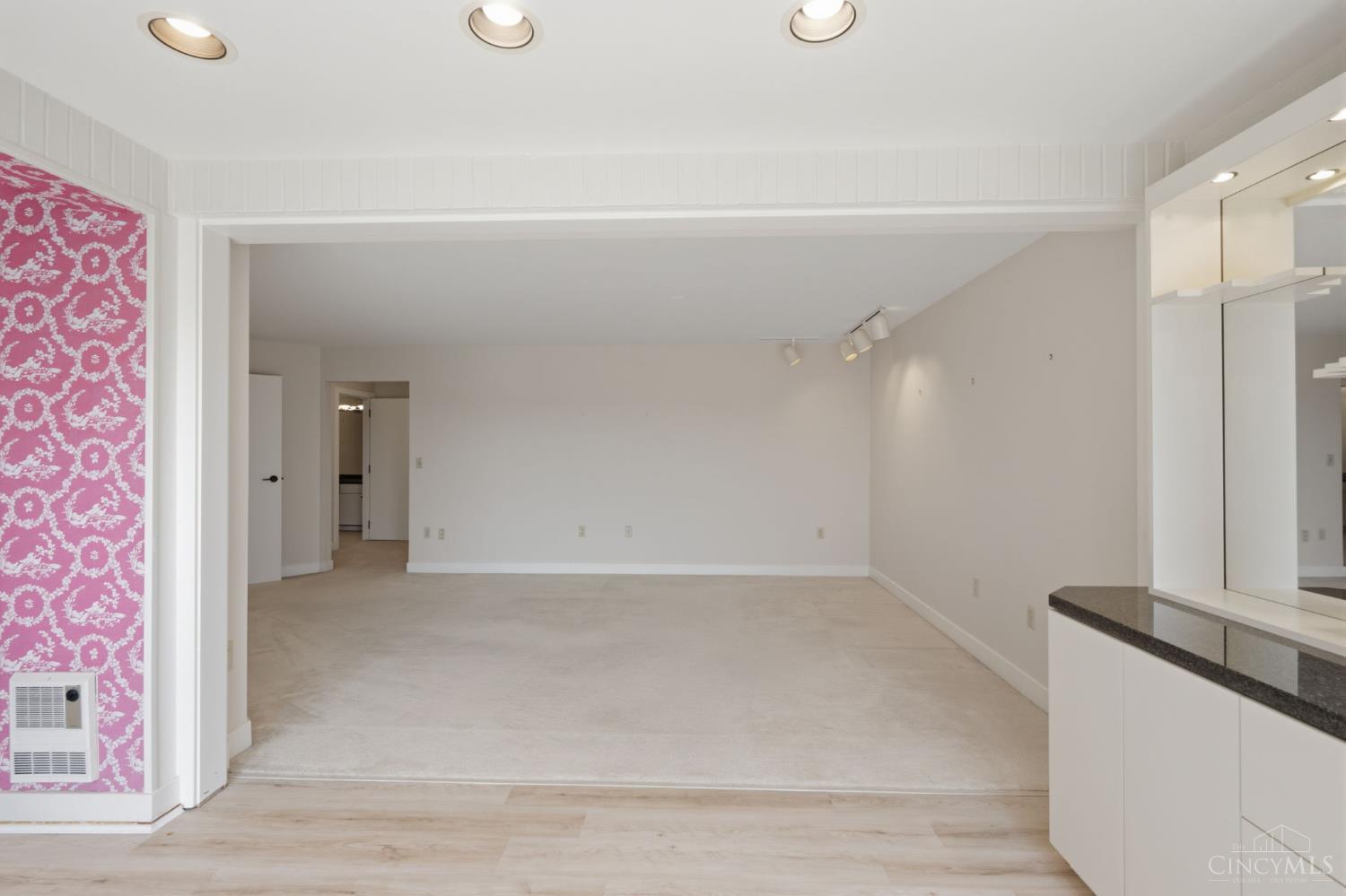 2412 Ingelside Avenue Unit: 5-C