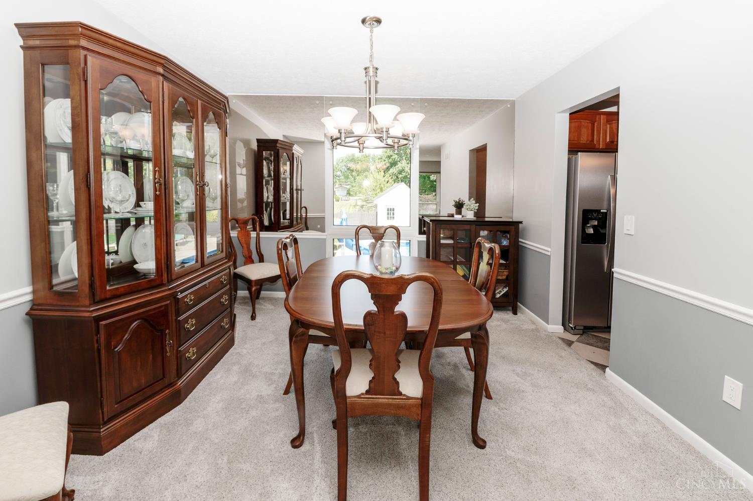 8004 Honeysuckle Lane