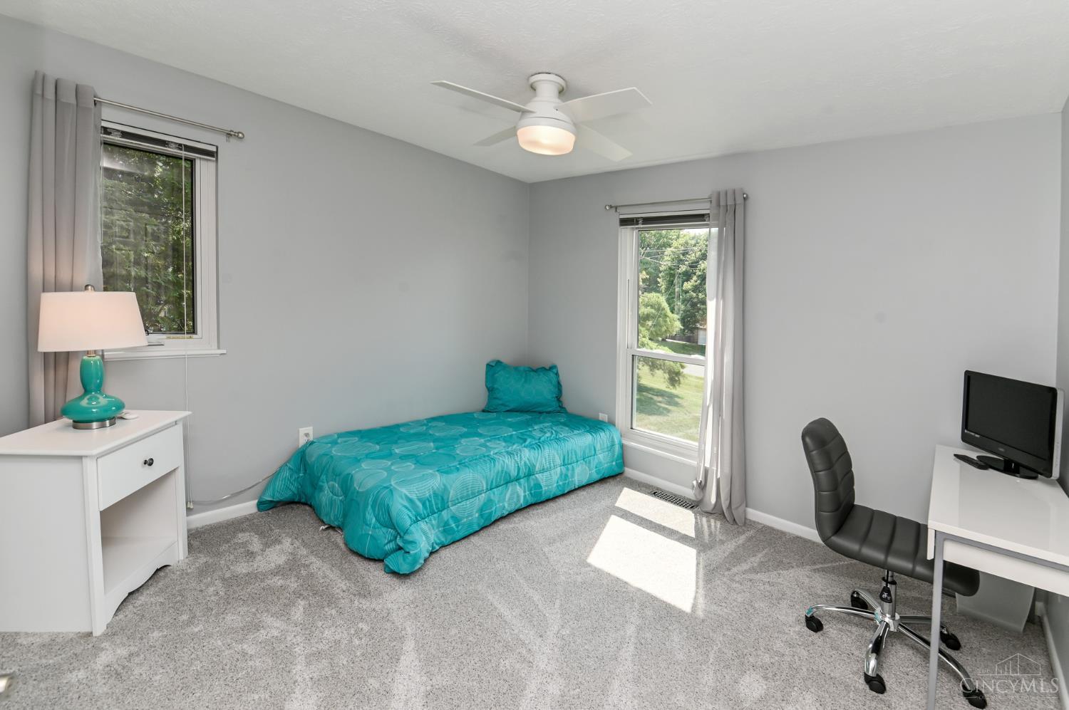 8004 Honeysuckle Lane