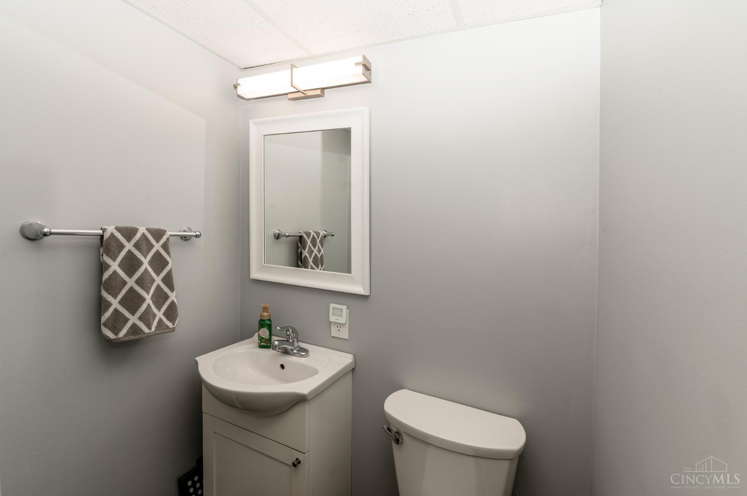 8004 Honeysuckle Lane